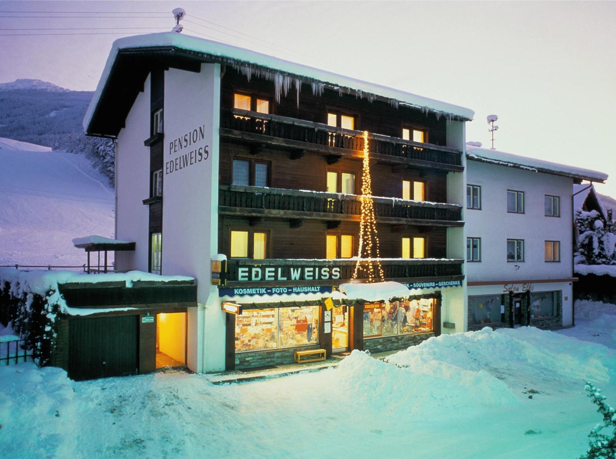 Gaestehaus Pension Edelweiss Kolsass Eksteriør billede